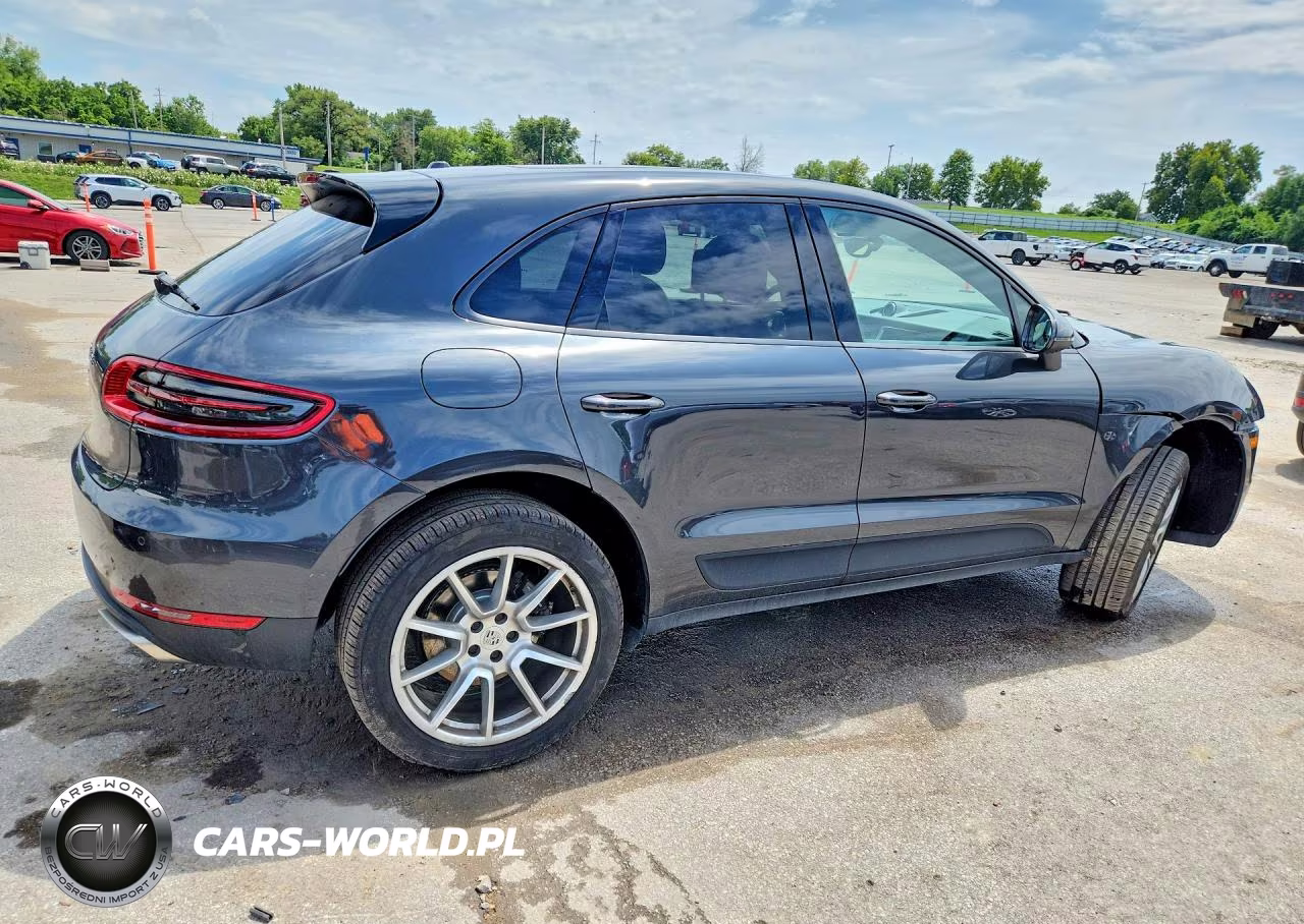 2017 Porsche Macan VIN:WP1AA2A58HLB81848 - 3