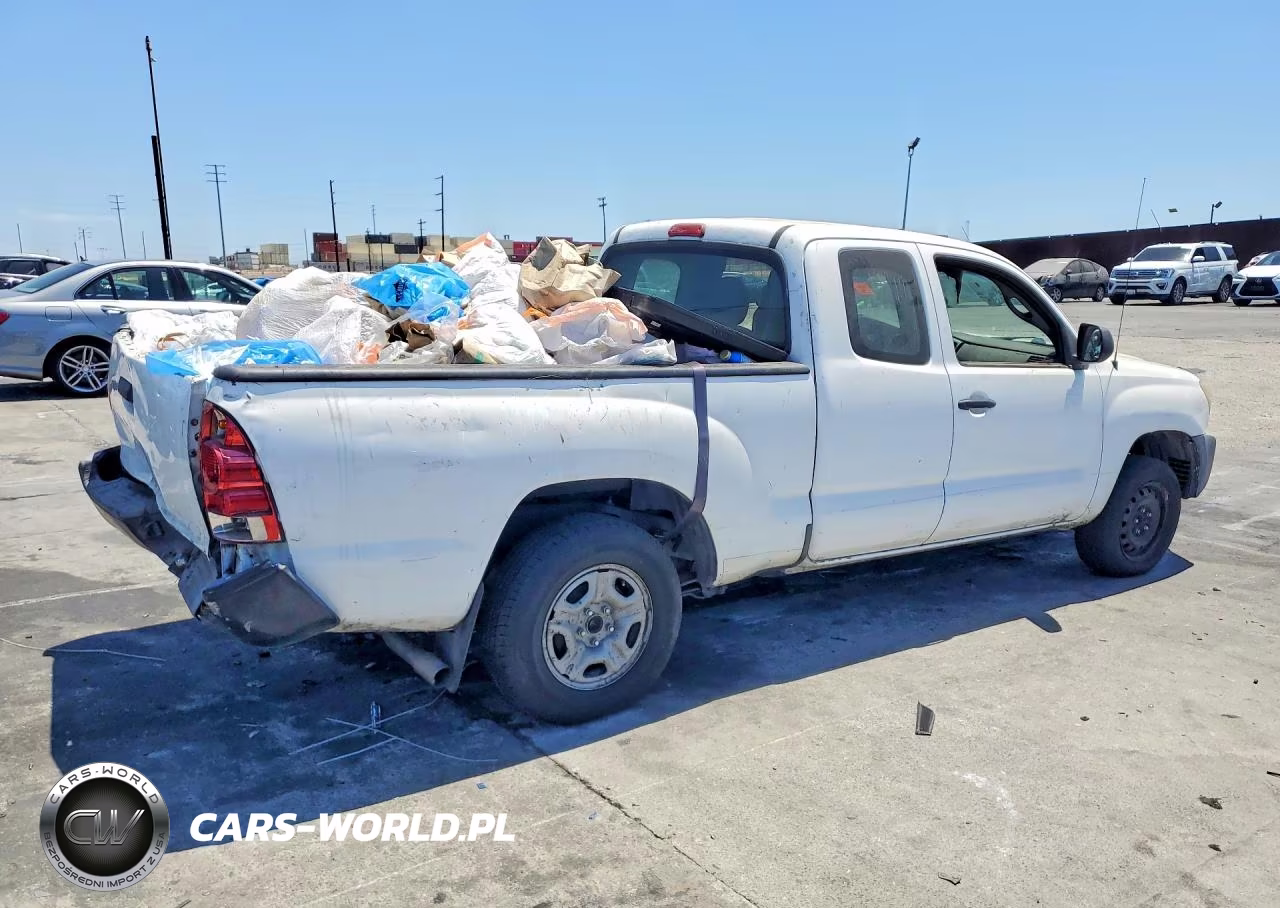 2015 Toyota Tacoma Base VIN:5TFTX4CN8FX065248 - 3