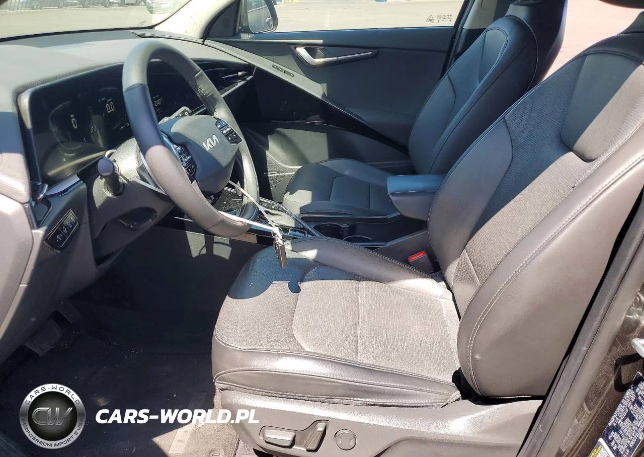 2025 Kia Niro Sx VIN:KNDCT3LE4S5218736 - 7