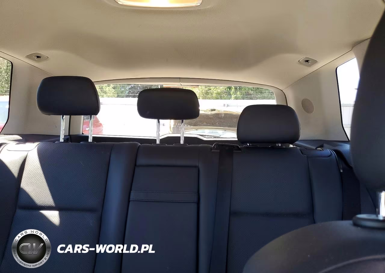 2010 Mercedes-Benz Glk 350 VIN:WDCGG5GBXAF377829 - 10