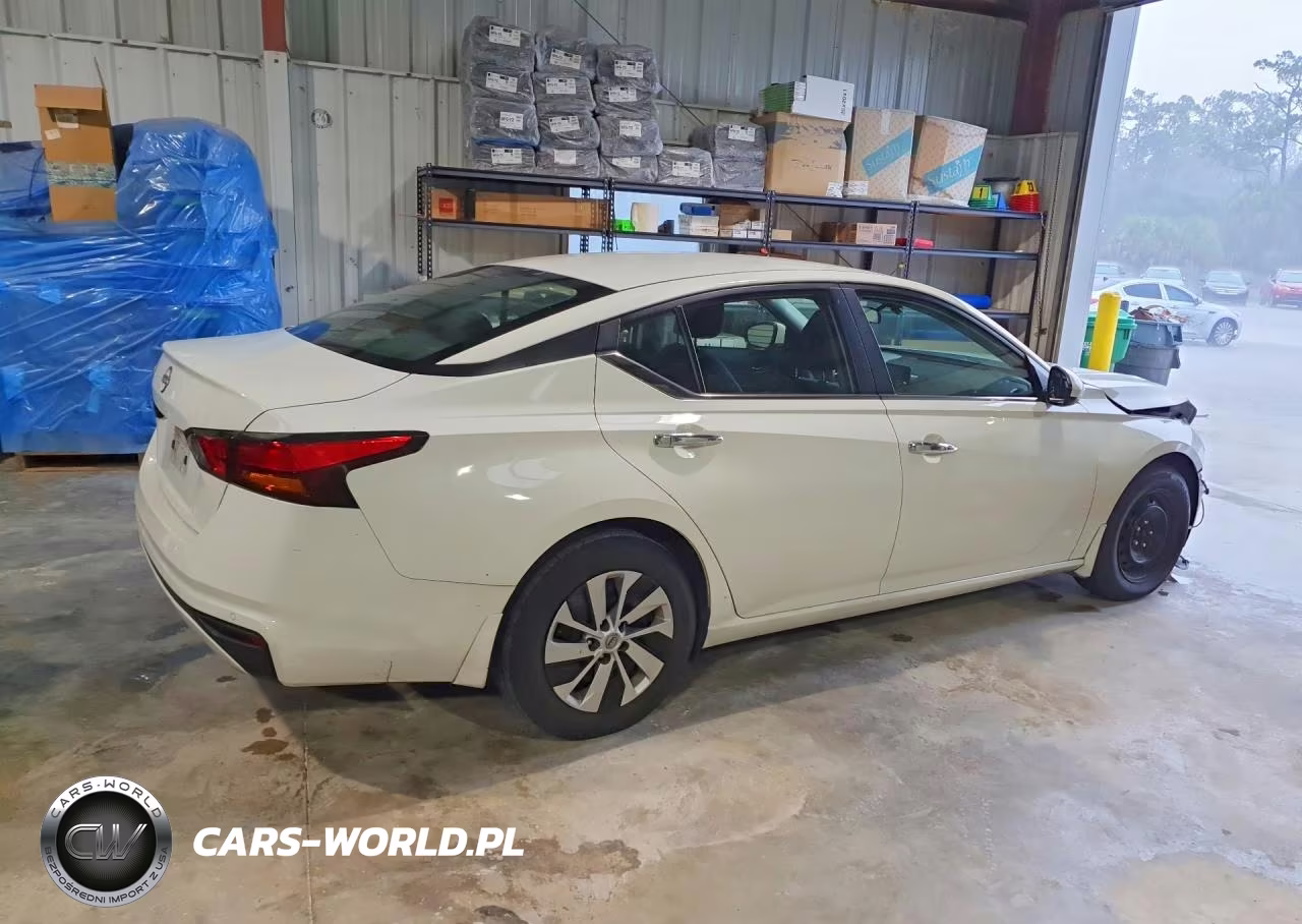 2023 Nissan Altima S VIN:1N4BL4BVXPN319084 - 3