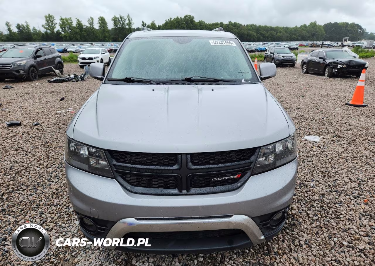 2017 Dodge Journey Crossroad VIN:3C4PDCGG8HT580488 - 5