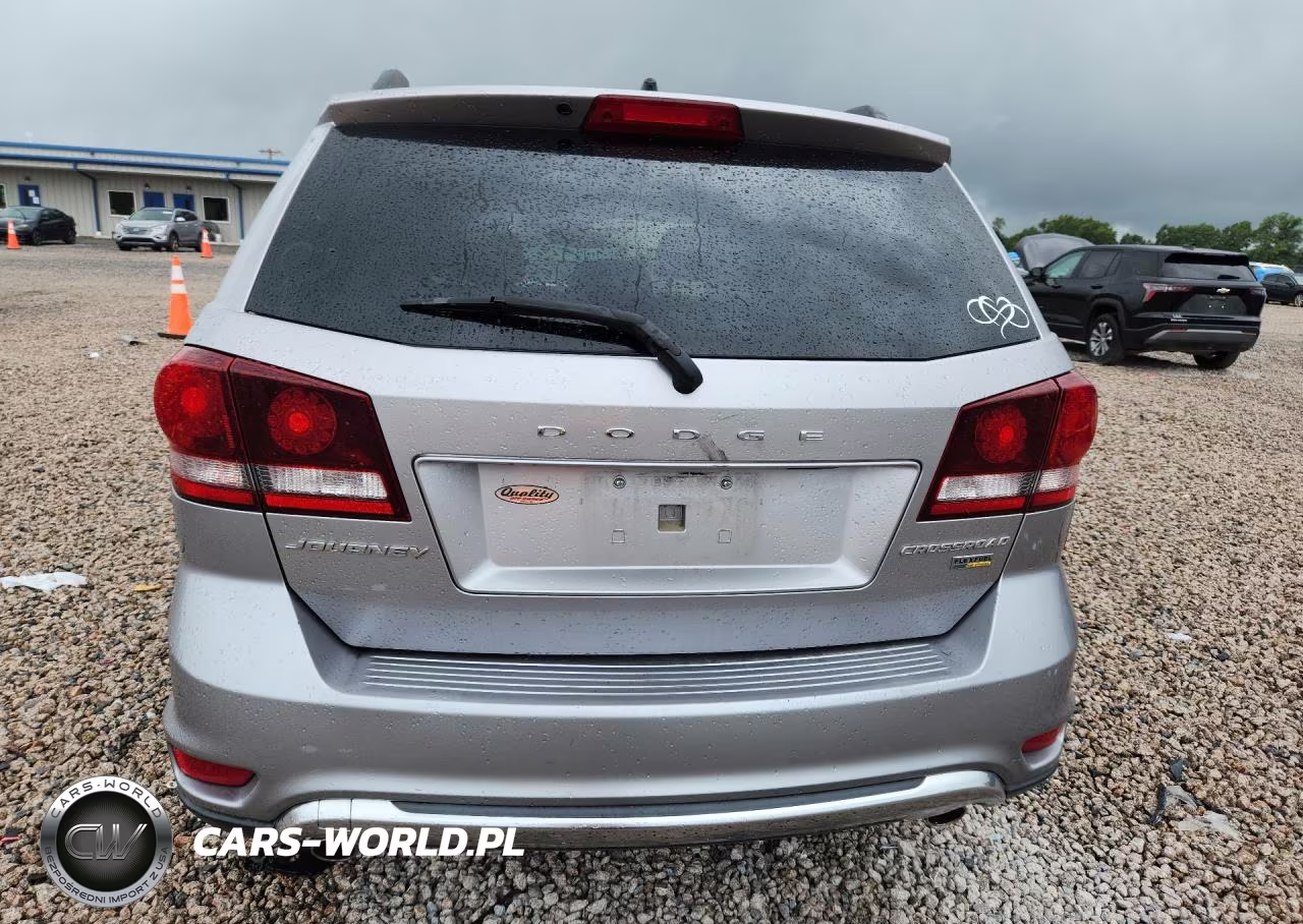 2017 Dodge Journey Crossroad VIN:3C4PDCGG8HT580488 - 6