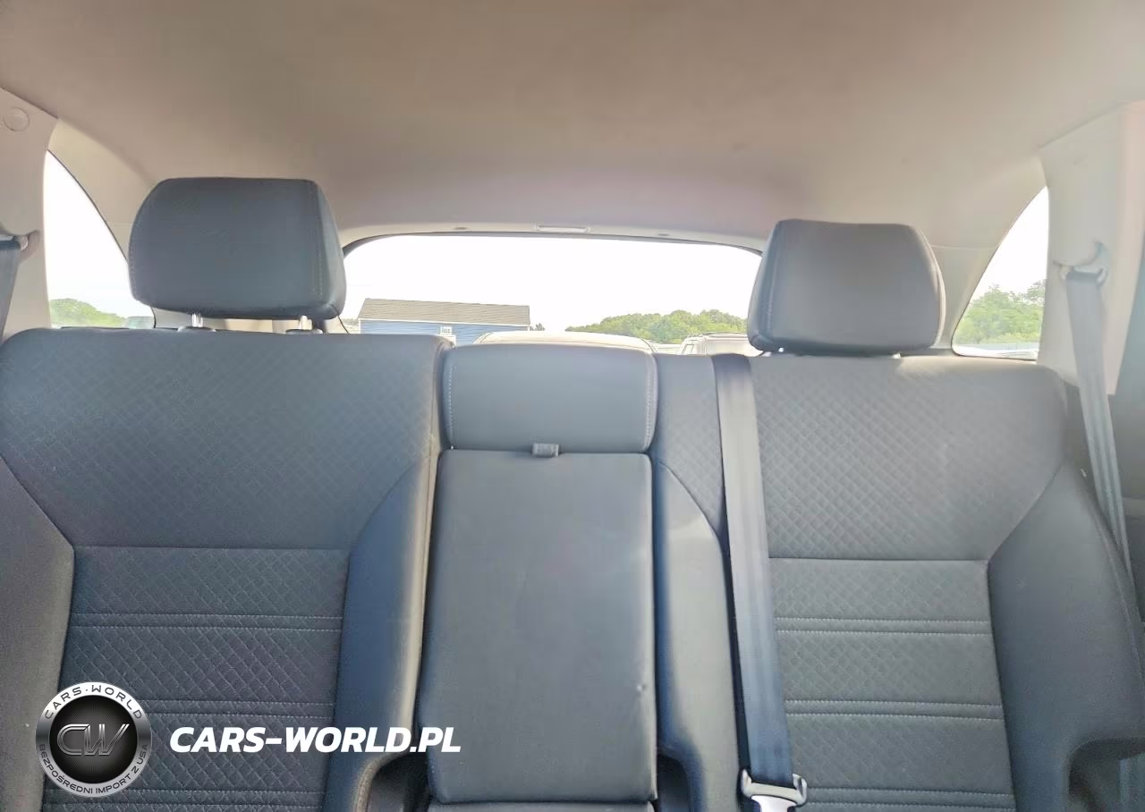 2018 Kia Sorento Lx VIN:5XYPGDA37JG408985 - 10
