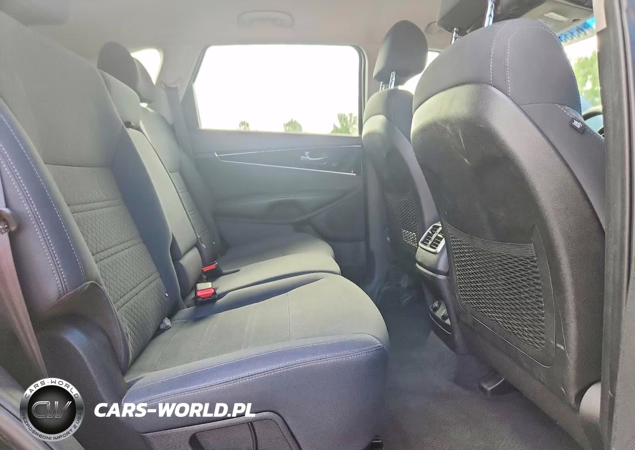 2018 Kia Sorento Lx VIN:5XYPGDA37JG408985 - 11