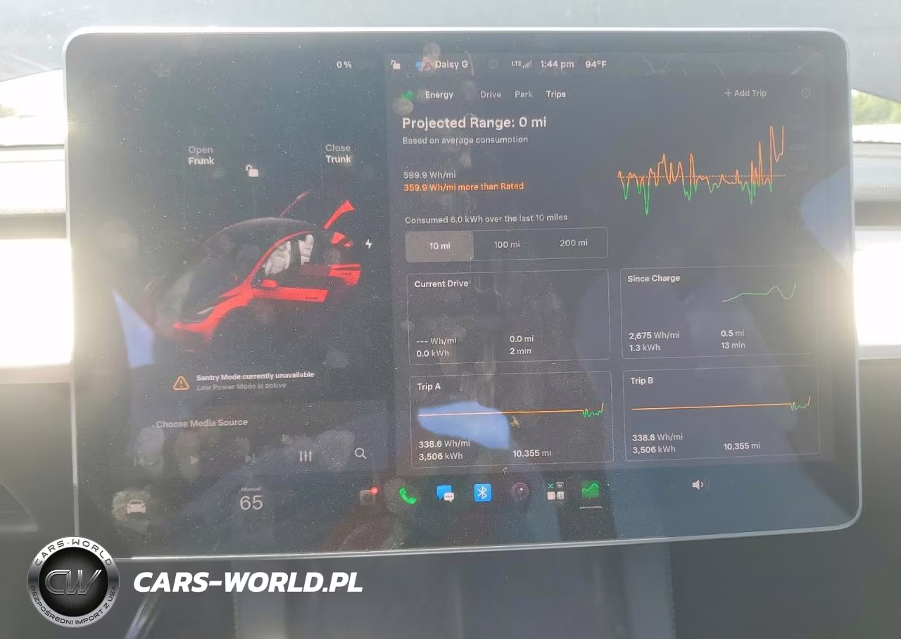 2021 Tesla Model Y VIN:5YJYGDEE1MF197746 - 9