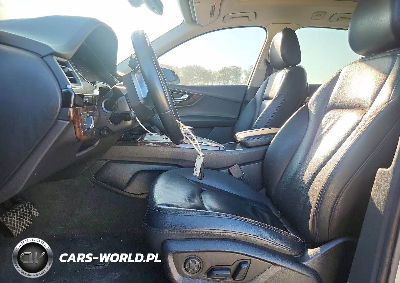 2017 Audi Q7 Premium Plus VIN:WA1LAAF78HD033458 - 7