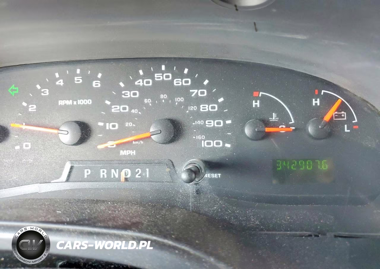 2005 Ford Econoline E150 Van VIN:1FTRE14W35HA01438 - 9