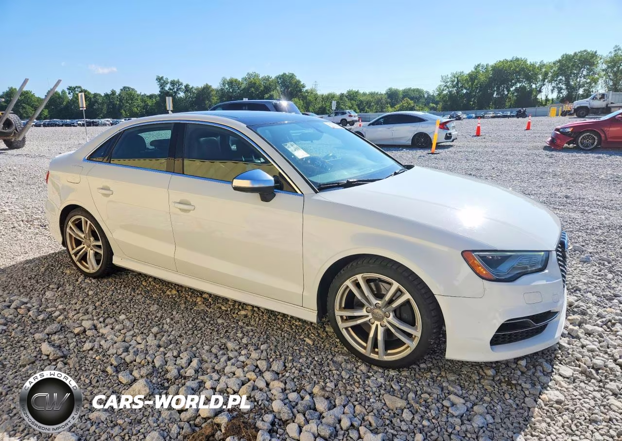 2015 Audi S3 Premium Plus VIN:WAUBFGFF5F1083811 - 4