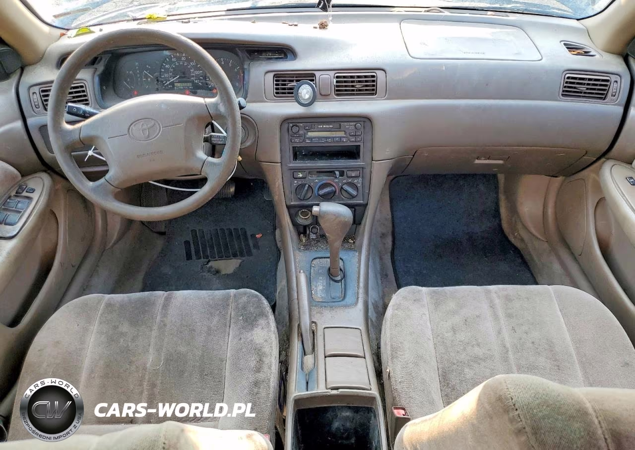 1999 Toyota Camry Le VIN:JT2BG22K6X0308758 - 8