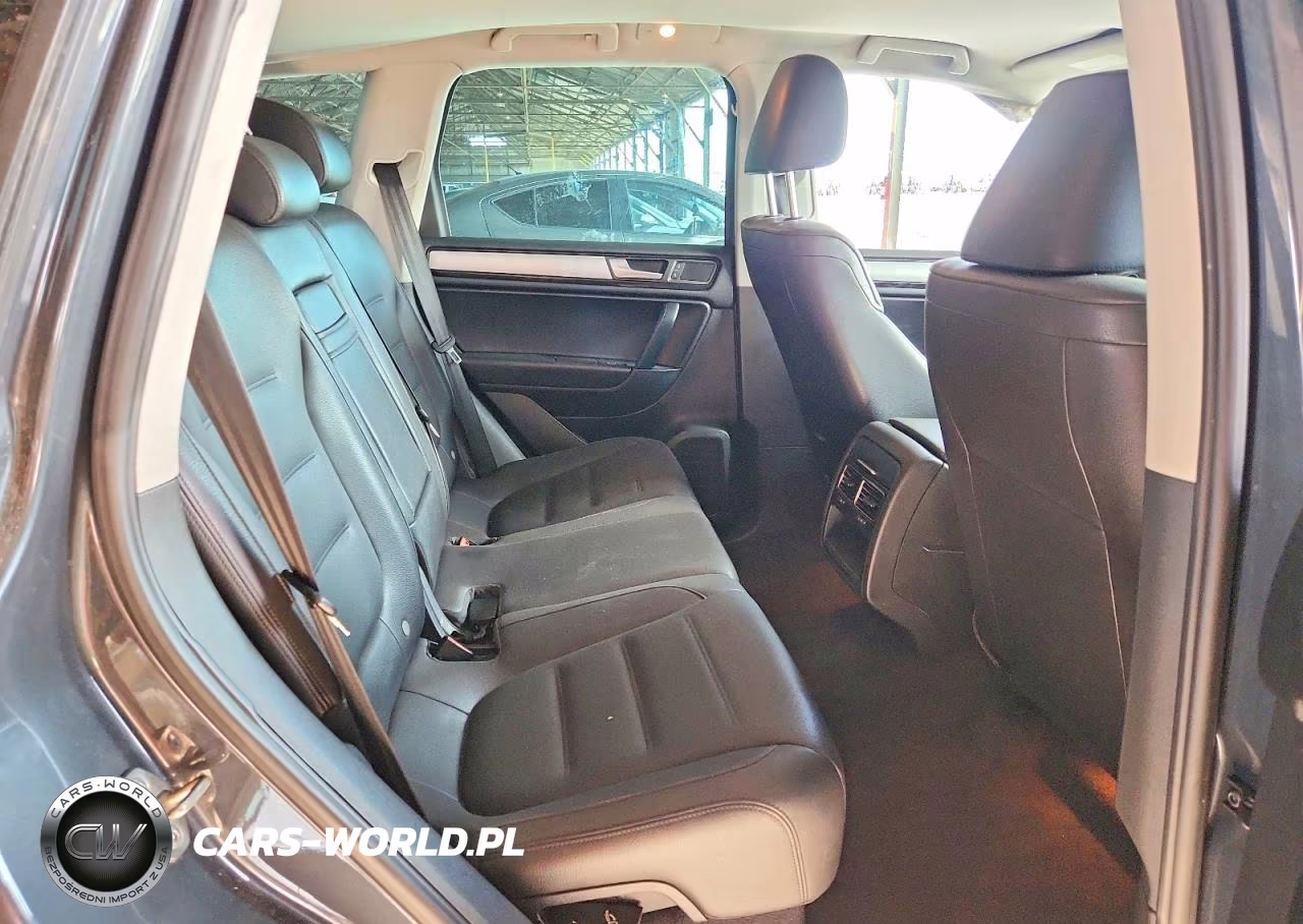 2012 Volkswagen Touareg V6 Tdi VIN:WVGFK9BP8CD000100 - 11