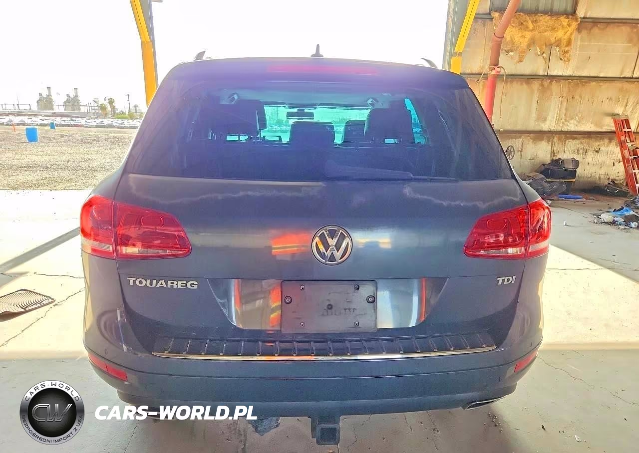 2012 Volkswagen Touareg V6 Tdi VIN:WVGFK9BP8CD000100 - 6