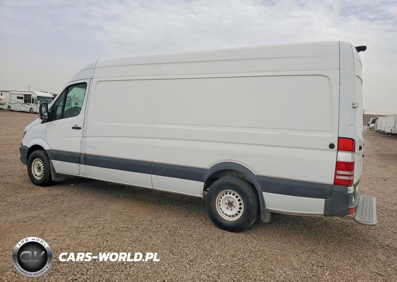 2018 Mercedes-Benz Sprinter 2500 Delivery Van VIN:WD3PE8CD2JP593540 - 2