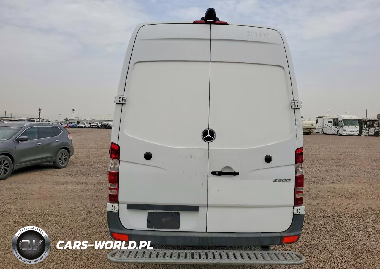 2018 Mercedes-Benz Sprinter 2500 Delivery Van VIN:WD3PE8CD2JP593540 - 6