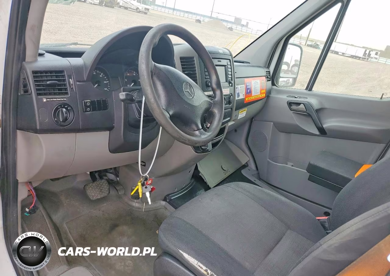2018 Mercedes-Benz Sprinter 2500 Delivery Van VIN:WD3PE8CD2JP593540 - 8