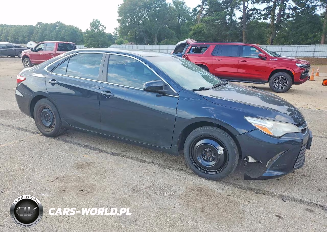 2017 Toyota Camry Le VIN:4T1BF1FK6HU392293 - 4