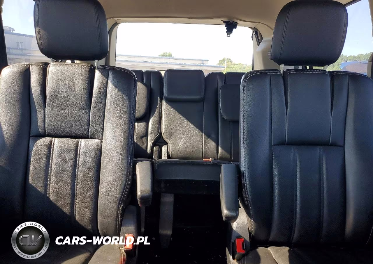 2012 Chrysler Town & Country Touring VIN:2C4RC1BG9CR386233 - 10