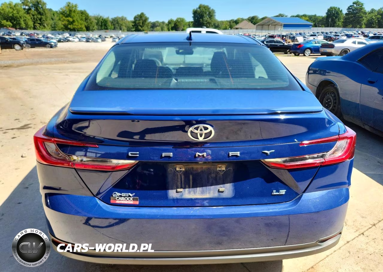 2026 Toyota Camry Le VIN:4T1DAACK2TU242640 - 6