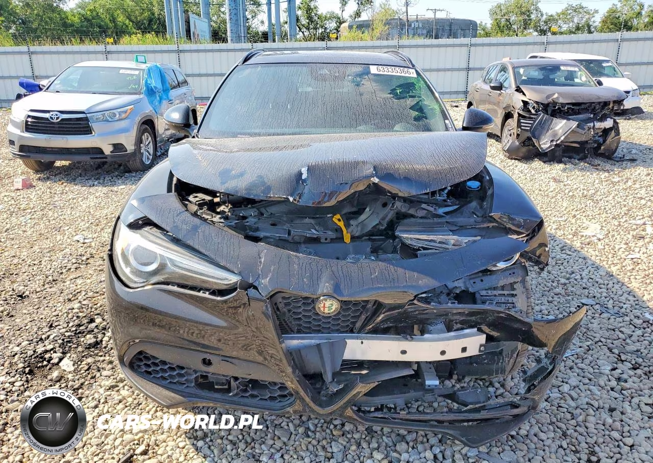 2021 Alfa Romeo Stelvio Ti VIN:ZASPAKBN9M7D15125 - 5