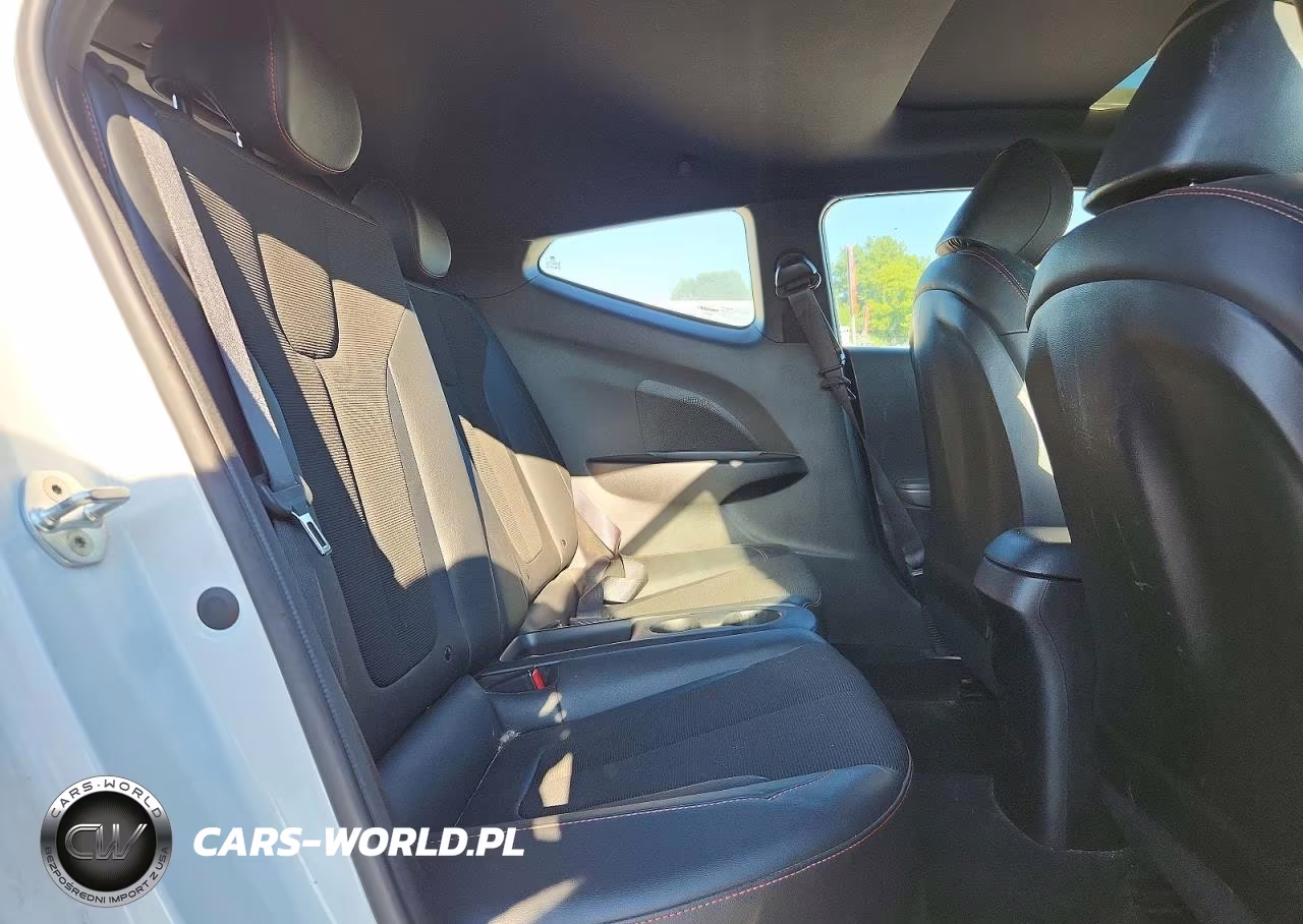 2019 Hyundai Veloster 2.0L Premium VIN:KMHTG6AF0KU012803 - 10