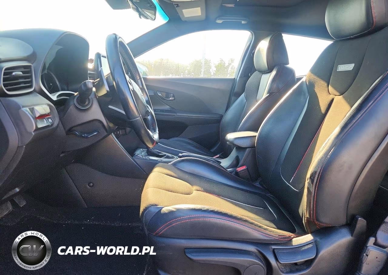 2019 Hyundai Veloster 2.0L Premium VIN:KMHTG6AF0KU012803 - 7