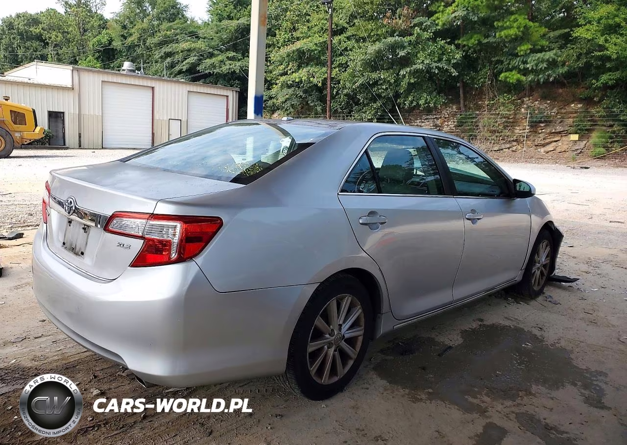2013 Toyota Camry Xle V6 VIN:4T1BK1FK1DU527847 - 3