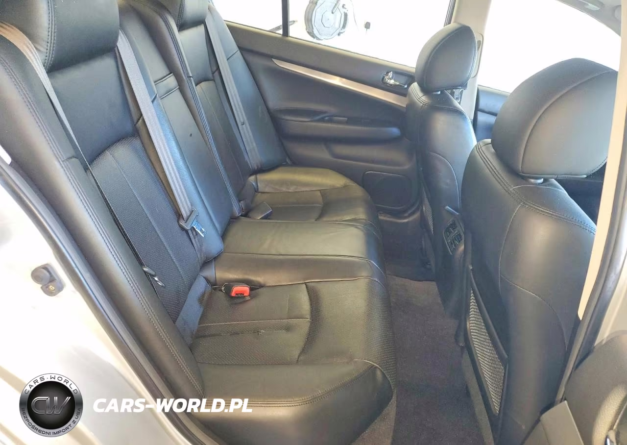 2015 Infiniti Q40 VIN:JN1CV6AR9FM523049 - 10