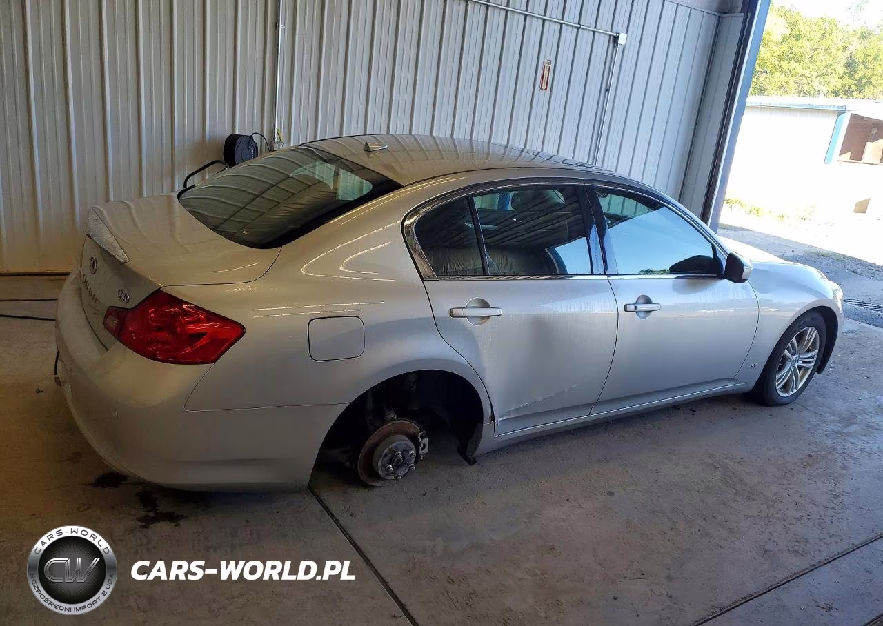 2015 Infiniti Q40 VIN:JN1CV6AR9FM523049 - 3