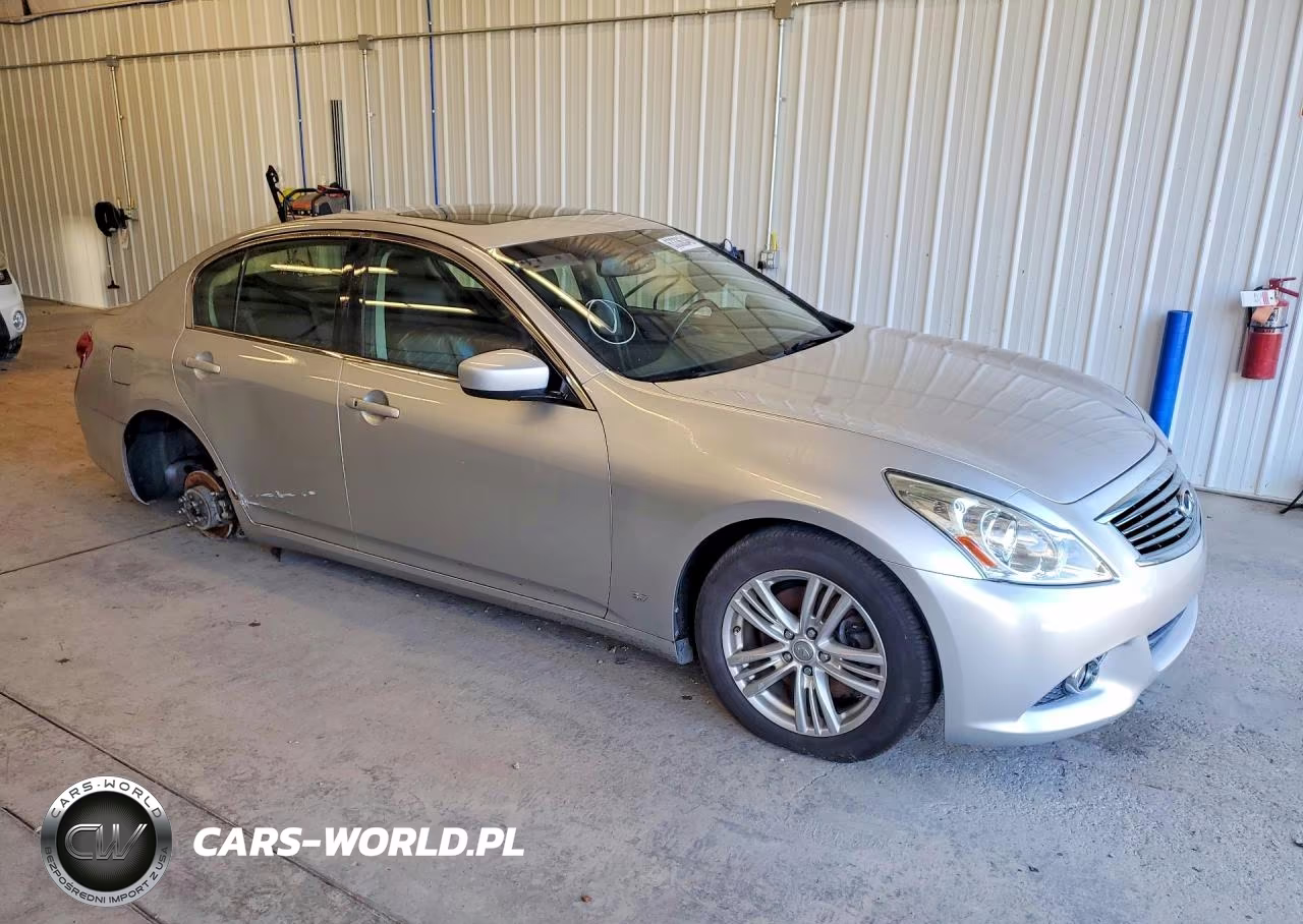 2015 Infiniti Q40 VIN:JN1CV6AR9FM523049 - 4