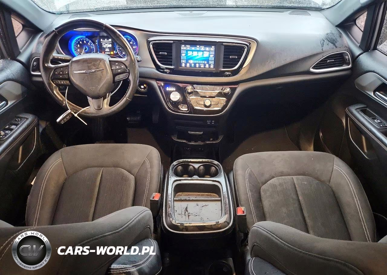 2018 Chrysler Pacifica Touring Plus VIN:2C4RC1FG2JR204511 - 8