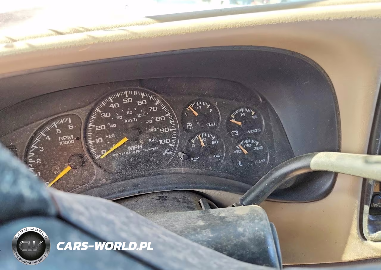 2001 Chevrolet Silverado C1500 VIN:2GCEC19V411307825 - 9