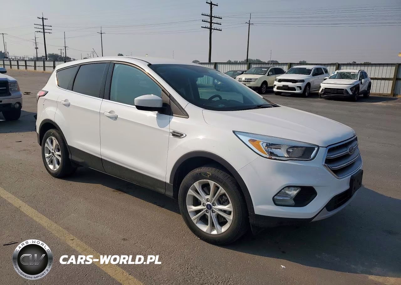 2017 Ford Escape Se VIN:1FMCU9GD0HUA69804 - 4
