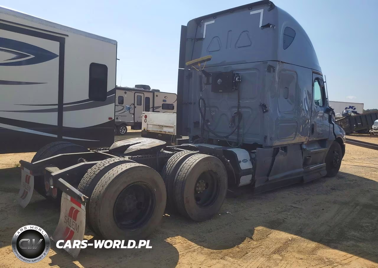 2023 Freightliner Cascadia 126 VIN:1FUJHHDV2PLUC9154 - 3