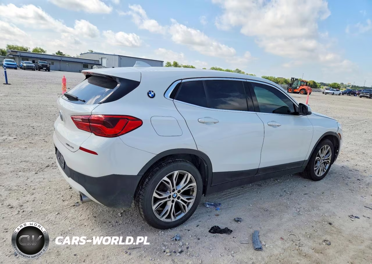 2018 BMW X2 Sdrive28I VIN:WBXYJ3C32JEP76516 - 3