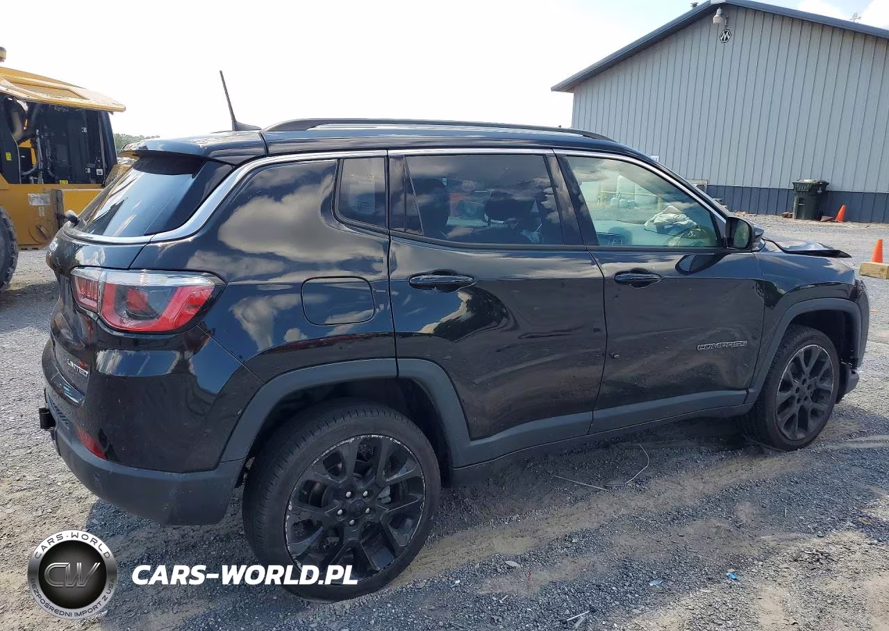 2018 Jeep Compass Limited VIN:3C4NJDCB4JT105006 - 3