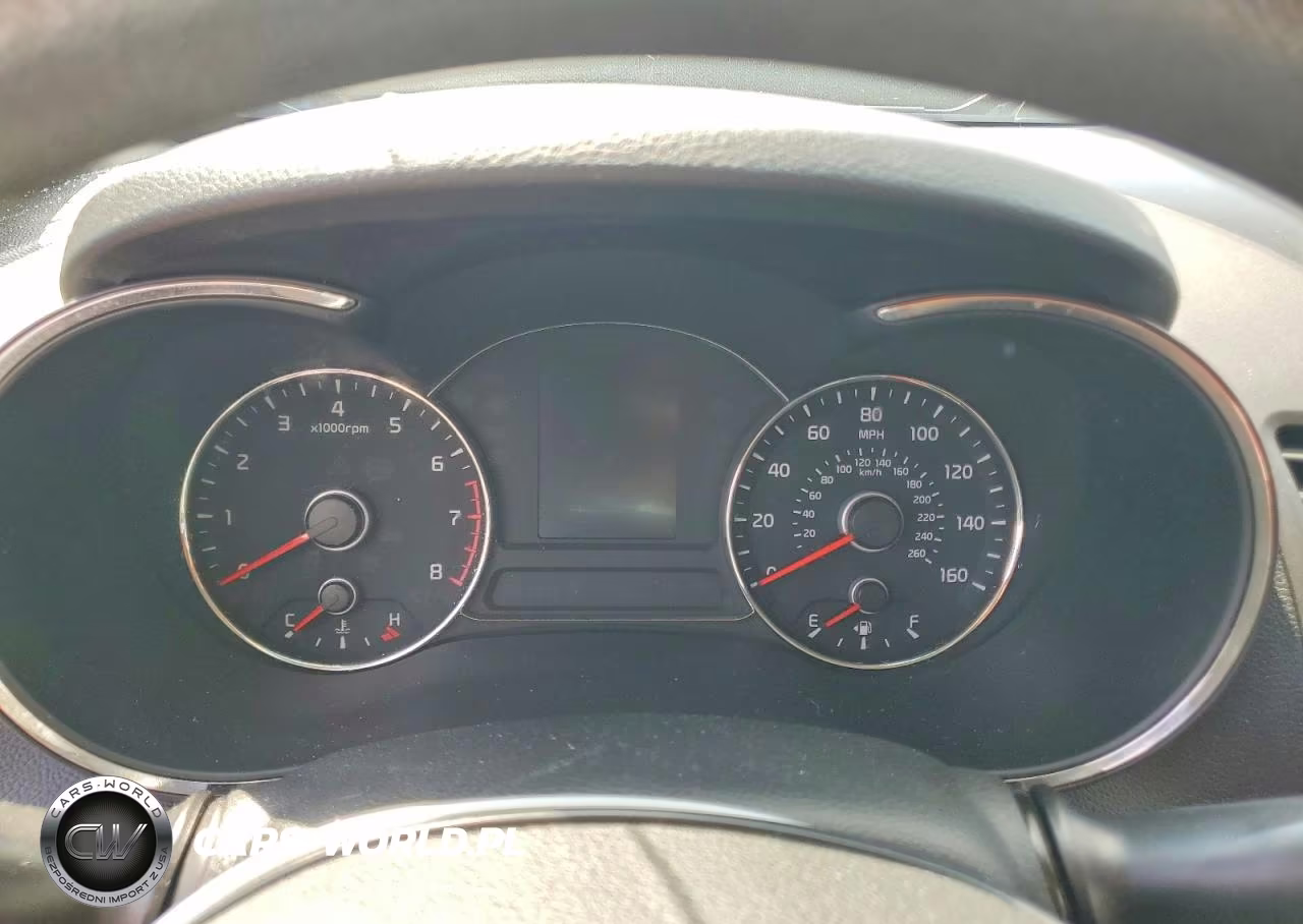 2018 Kia Forte Lx VIN:3KPFL4A75JE247592 - 9