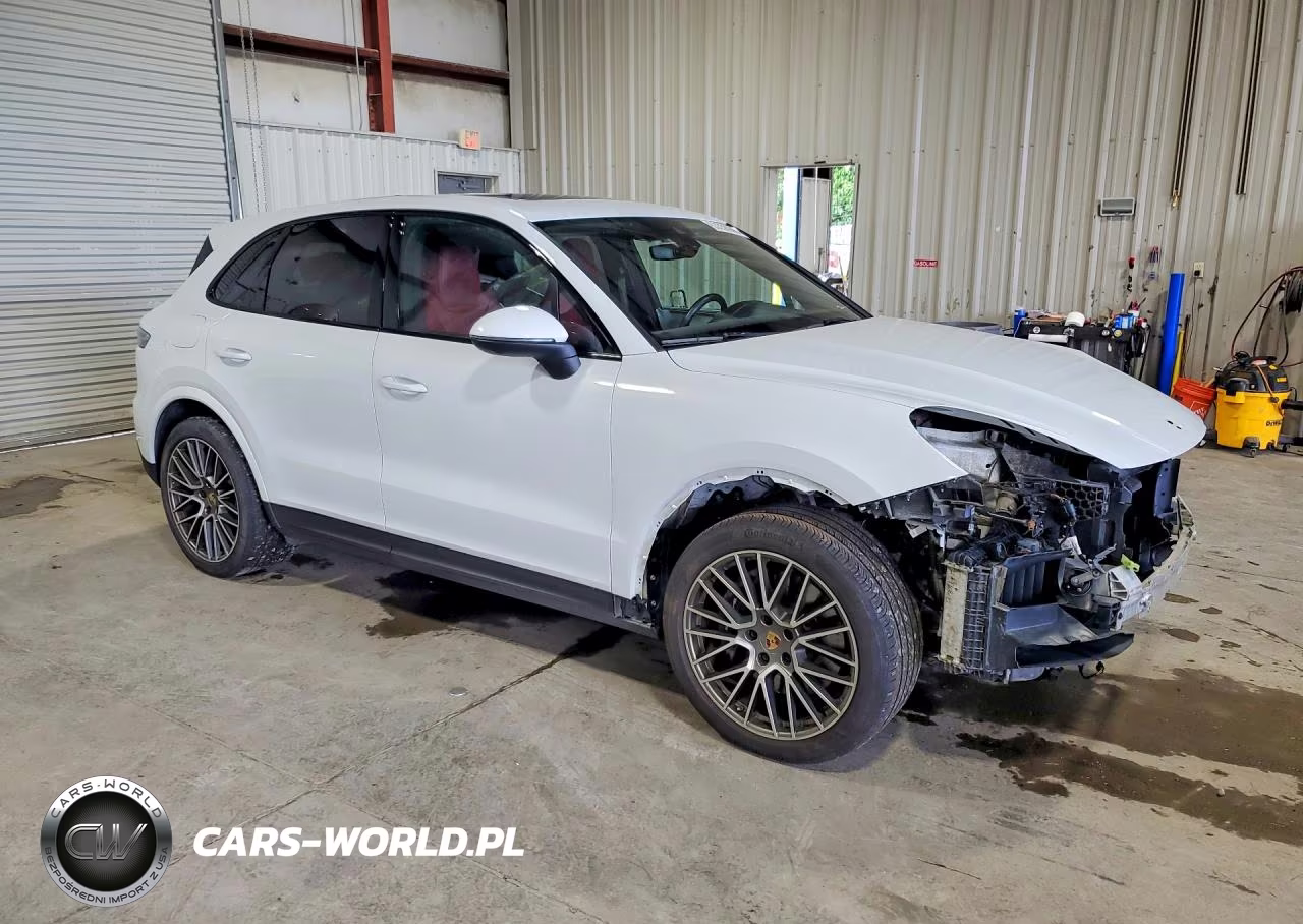 2023 Porsche Cayenne Base VIN:WP1AA2AY2PDA00147 - 4