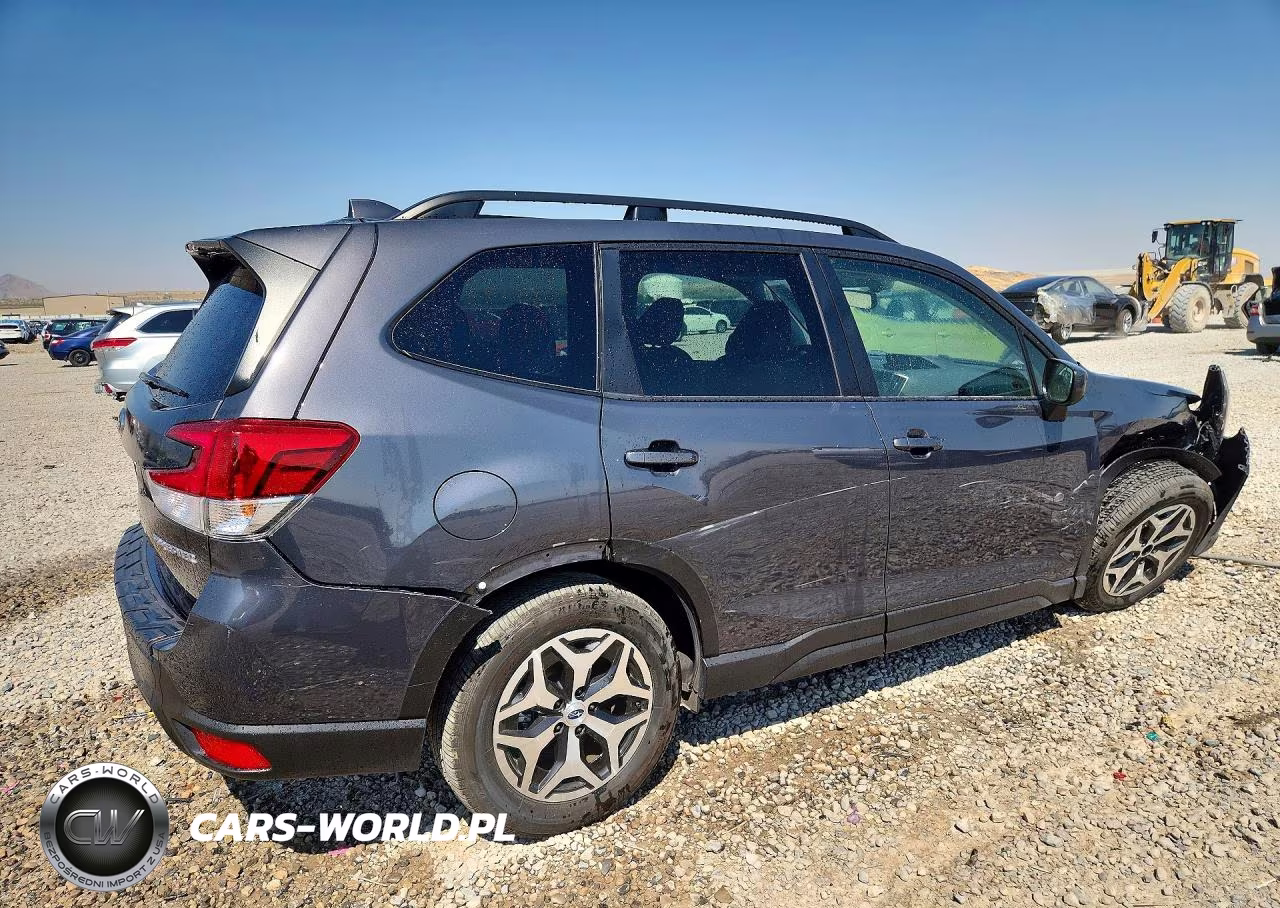 2020 Subaru Forester Premium VIN:JF2SKAJC5LH599096 - 3