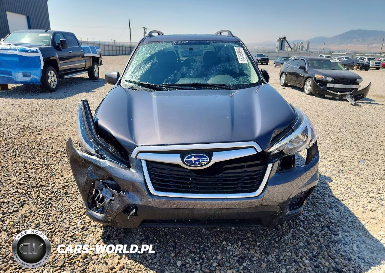 2020 Subaru Forester Premium VIN:JF2SKAJC5LH599096 - 5
