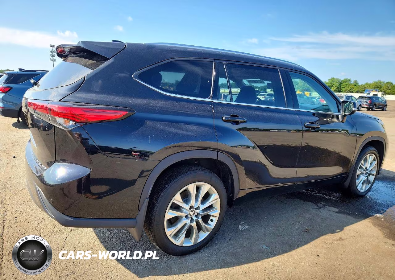 2022 Toyota Highlander Limited VIN:5TDDZRBH8NS567723 - 3