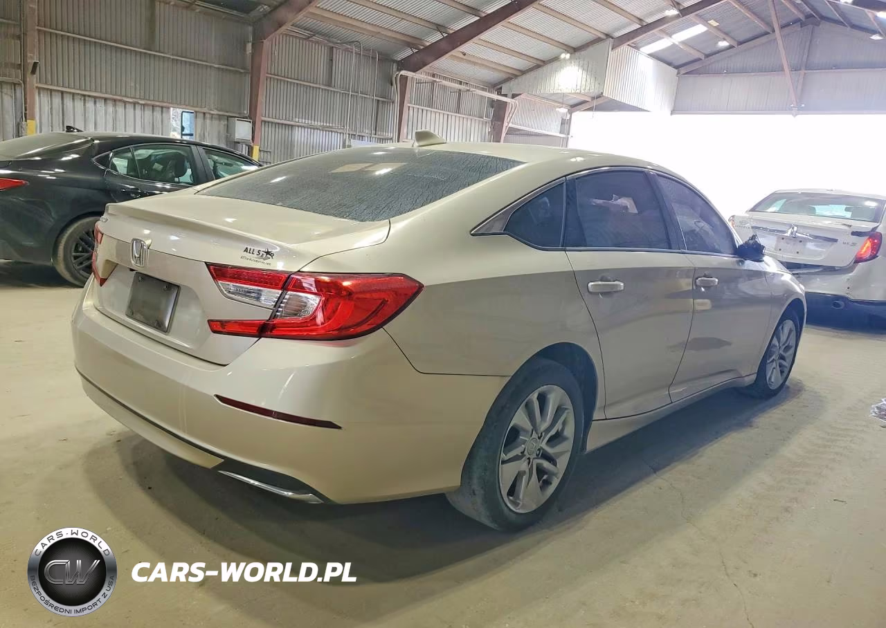 2018 Honda Accord Lx VIN:1HGCV1F13JA123924 - 3