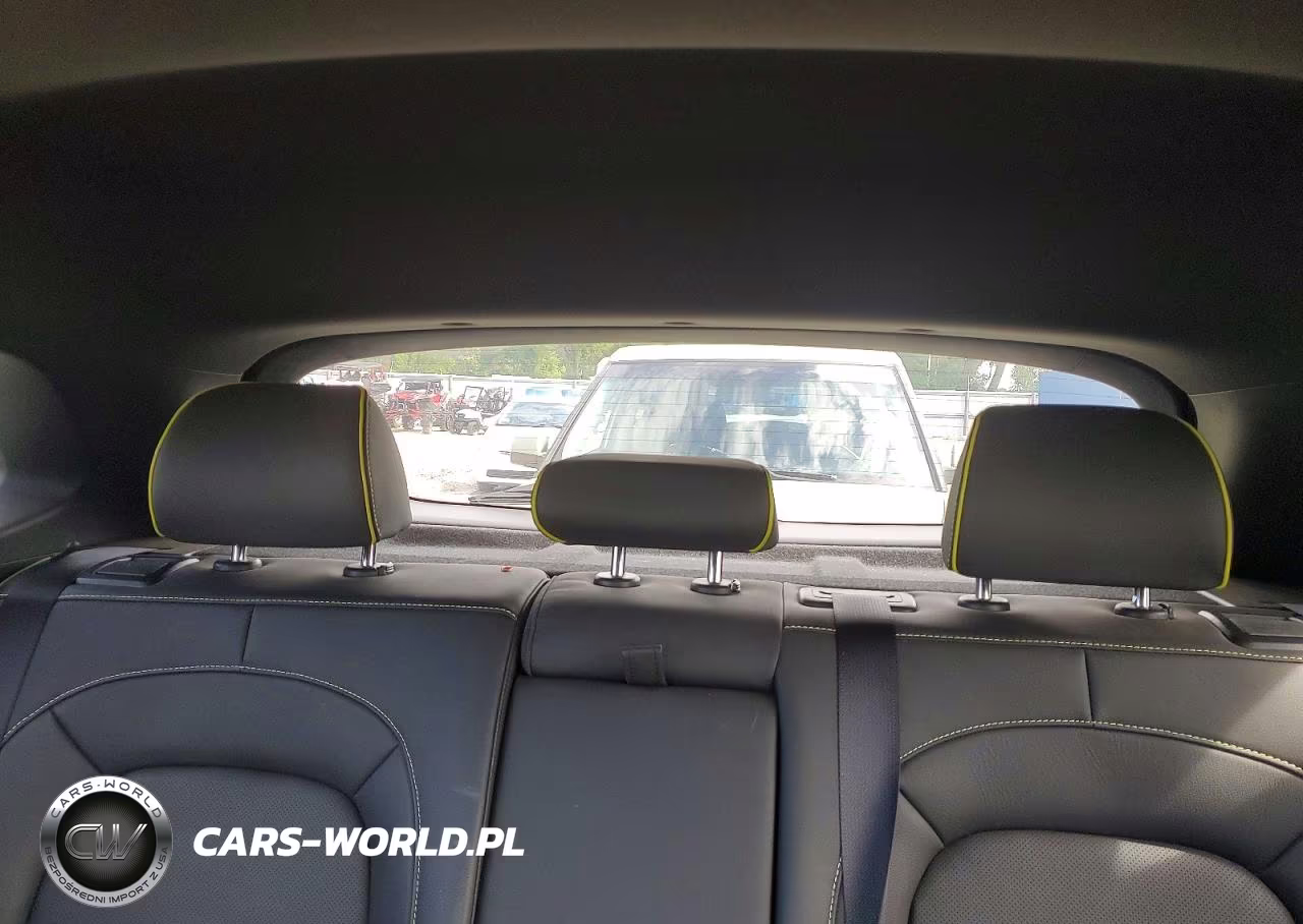 2019 Hyundai Kona Limited VIN:KM8K33A5XKU336757 - 10