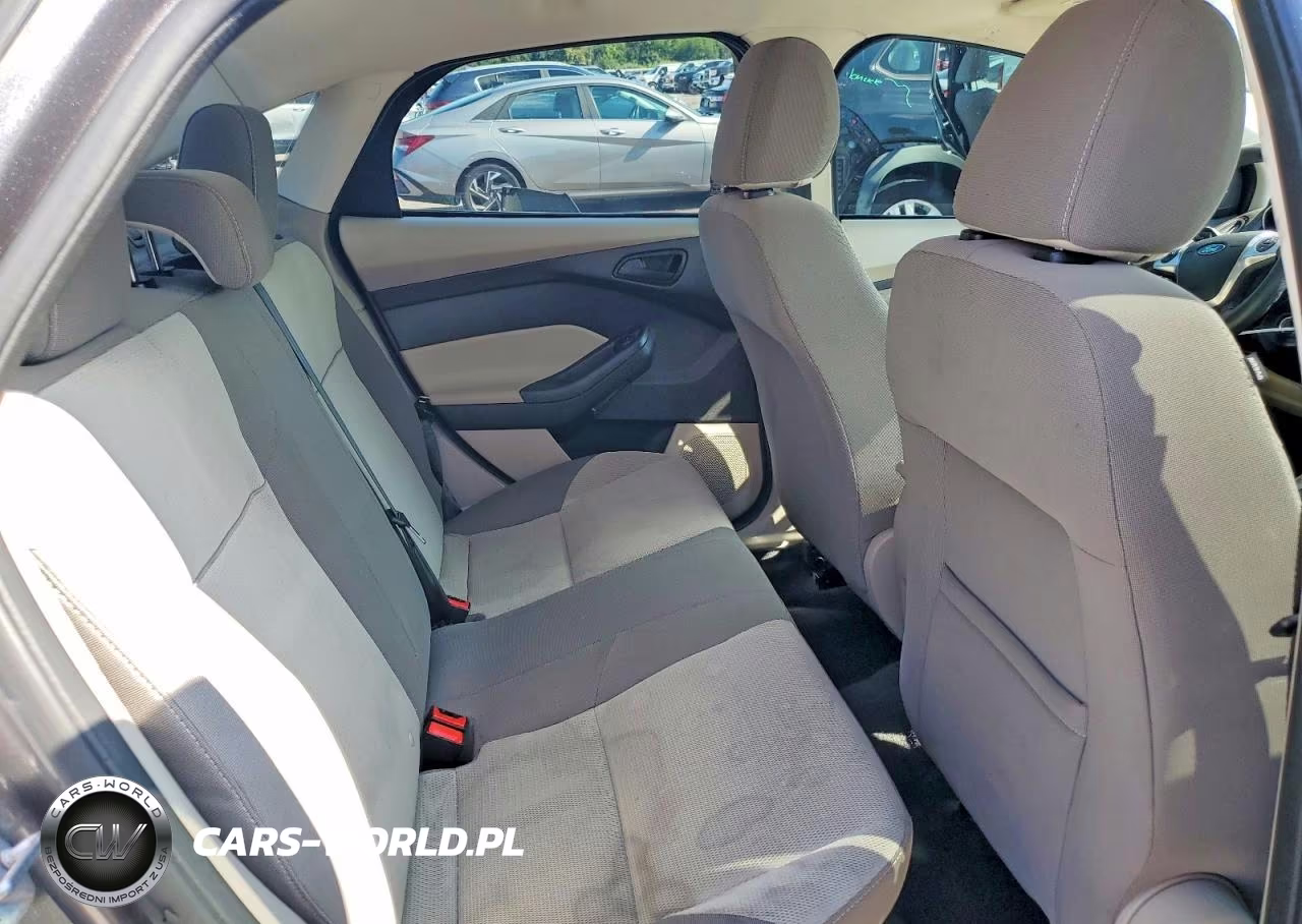 2012 Ford Focus Se VIN:1FAHP3F24CL478293 - 10