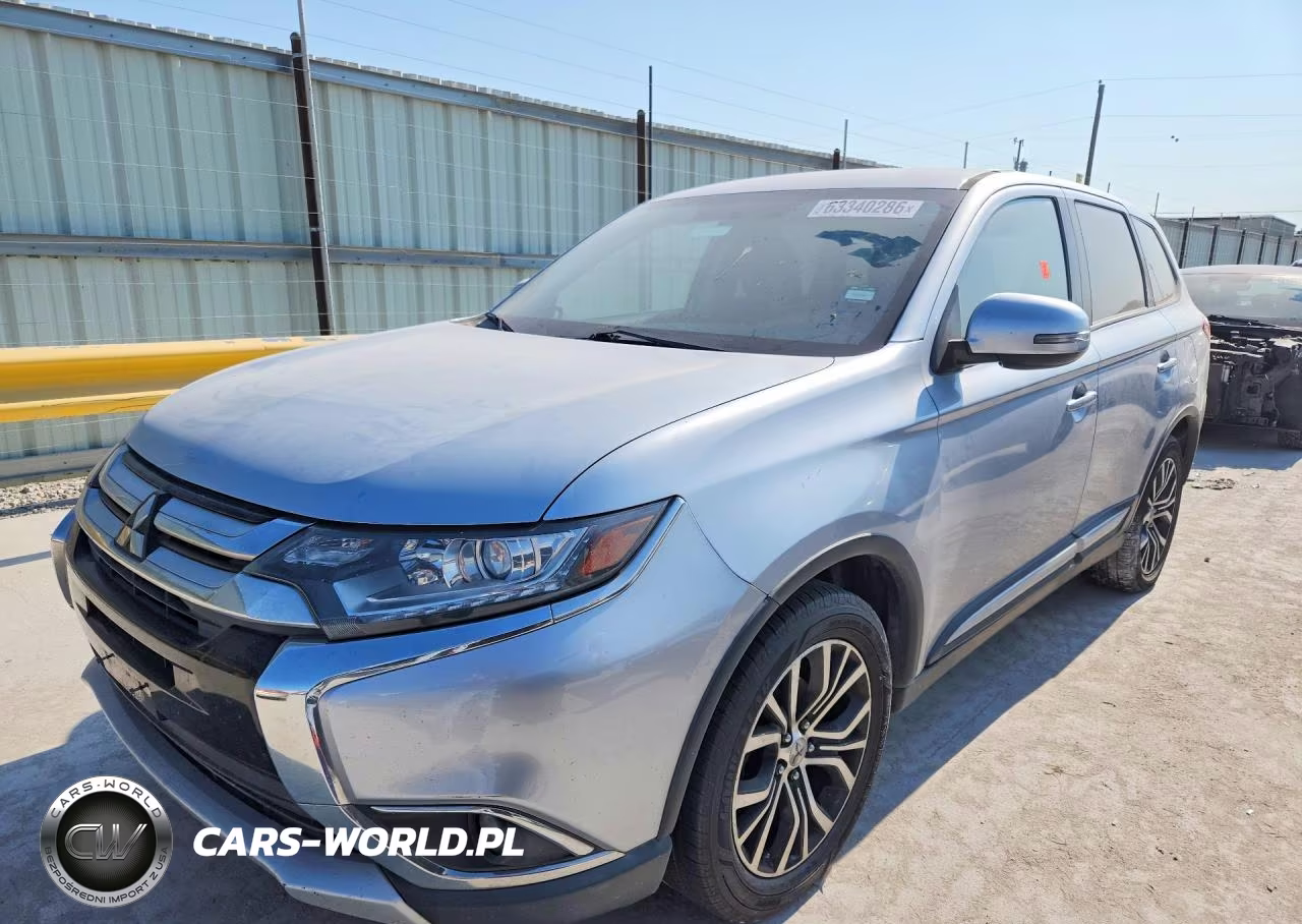 2016 Mitsubishi Outlander Se – zdjęcie 1 z 12