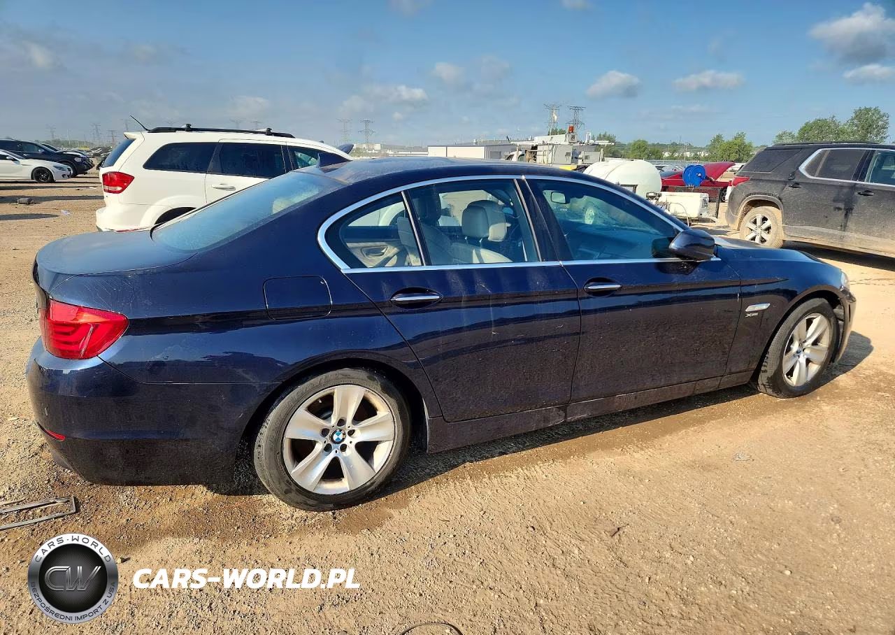 2012 BMW 528 Xi VIN:WBAXH5C54CDW08318 - 3