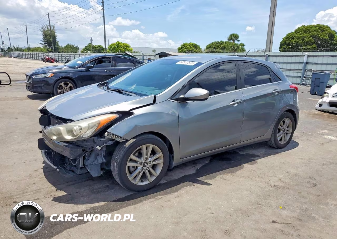 2017 Hyundai Elantra Gt Base VIN:KMHD35LH2HU383124 - 1