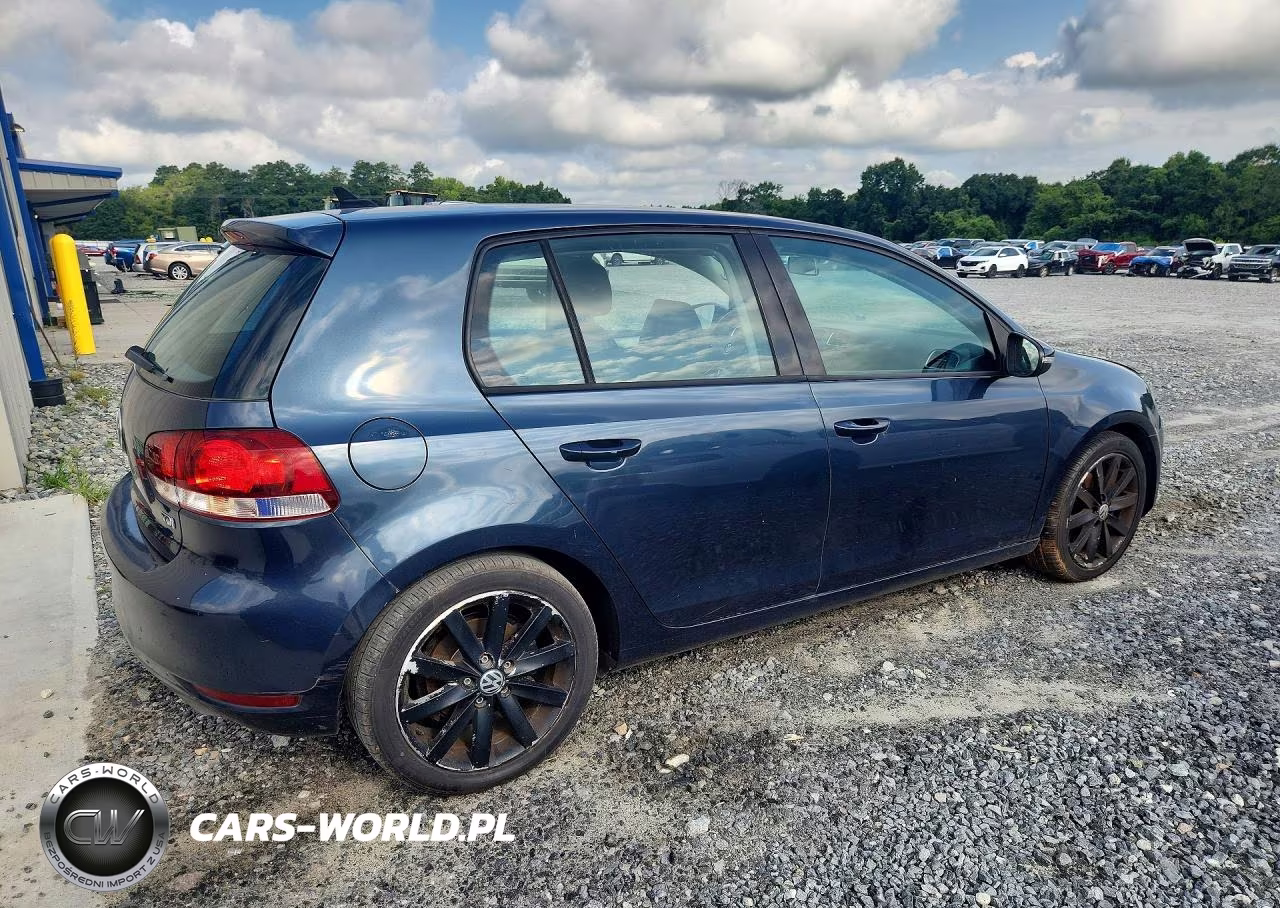 2011 Volkswagen Golf VIN:WVWDM7AJ2BW293938 - 3