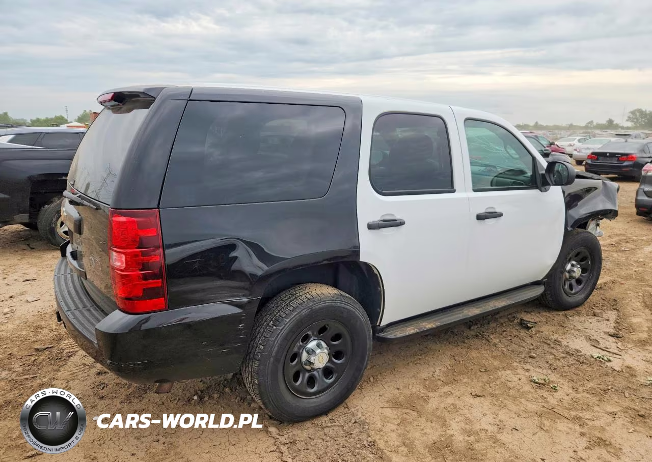 2011 Chevrolet Tahoe Special VIN:1GNSK2E03BR377676 - 3