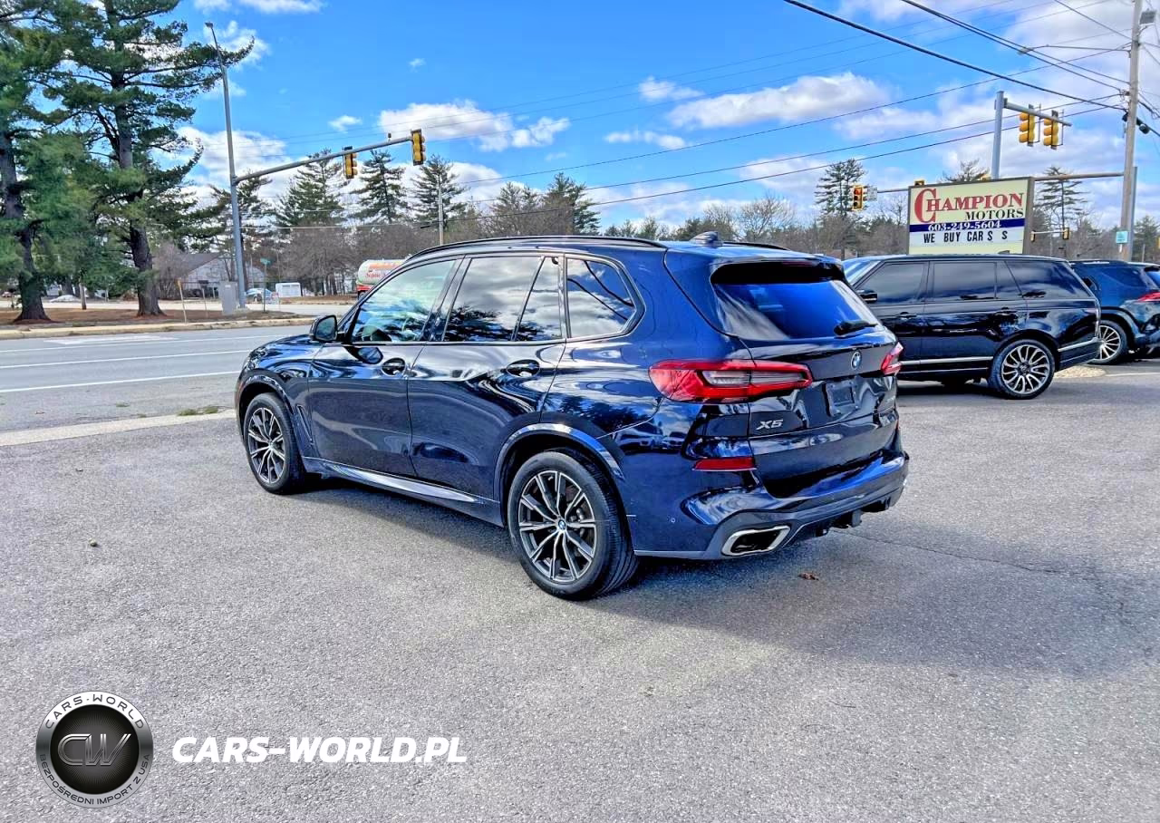 2019 BMW X5 xDrive50I VIN:5UXJU2C51KLN64669 - 3