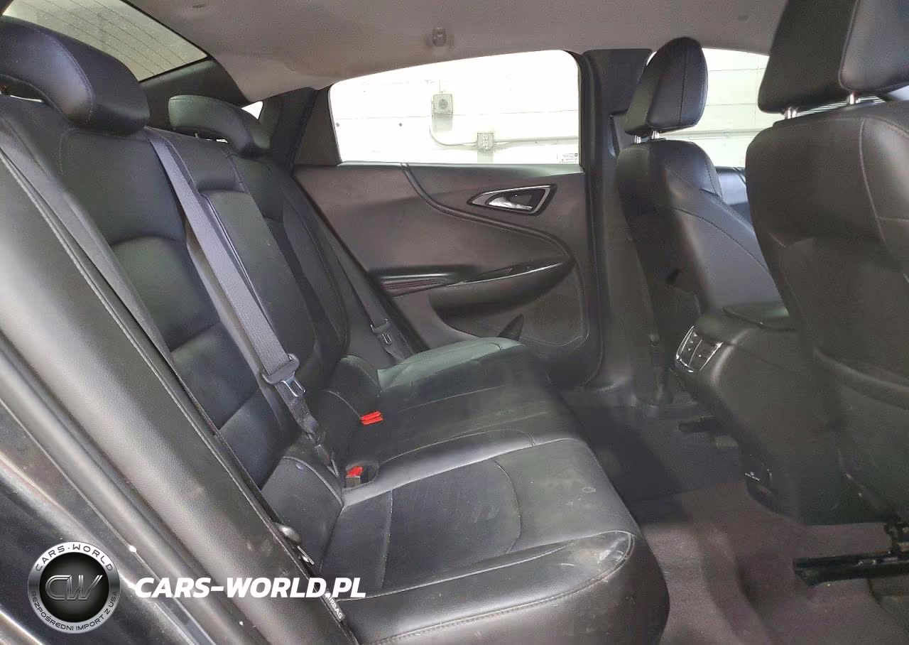 2017 Chevrolet Malibu Lt VIN:1G1ZE5ST3HF220568 - 10